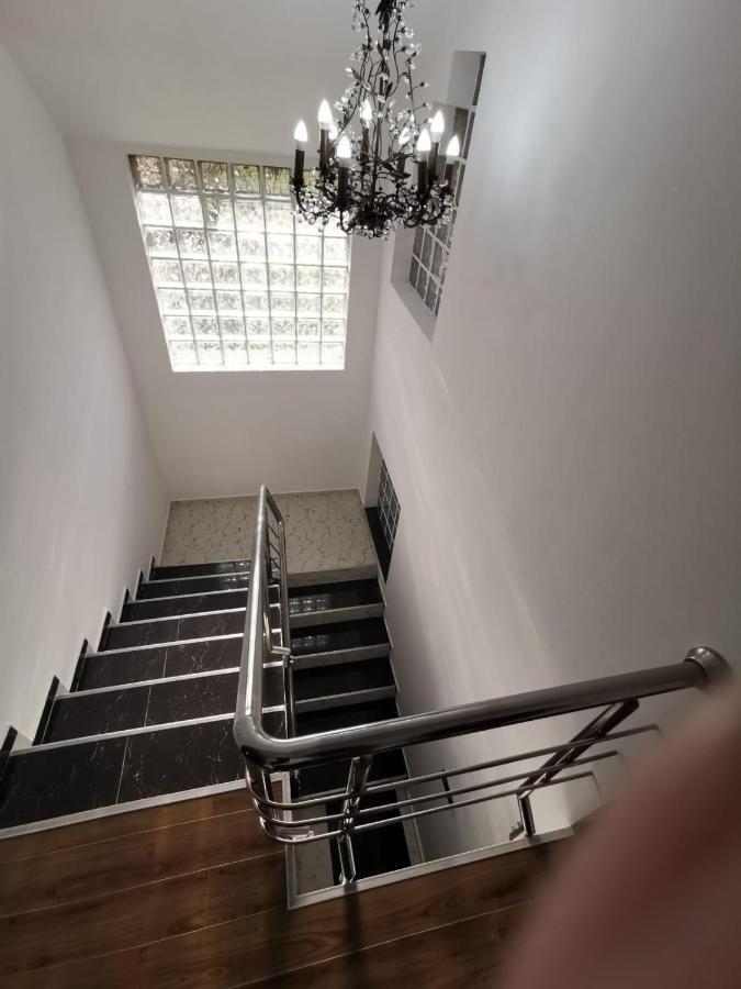 Vila De Vacanta Curtea de Argeş 外观 照片
